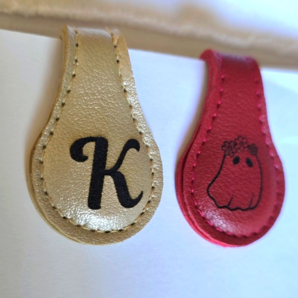 Personalized Custom Leather Magnetic Bookmark 1 Letter